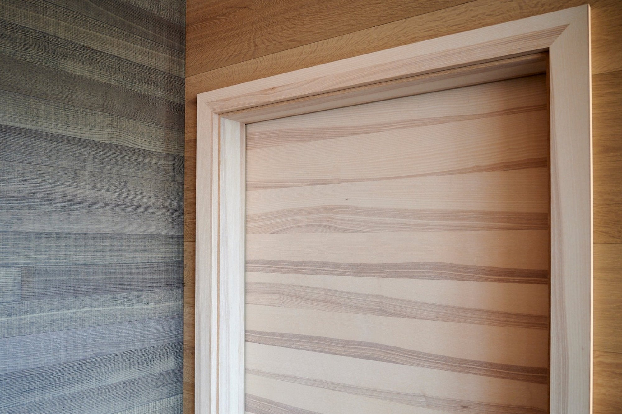 Futtertüre Esche Kern weiss gebürstet geölt