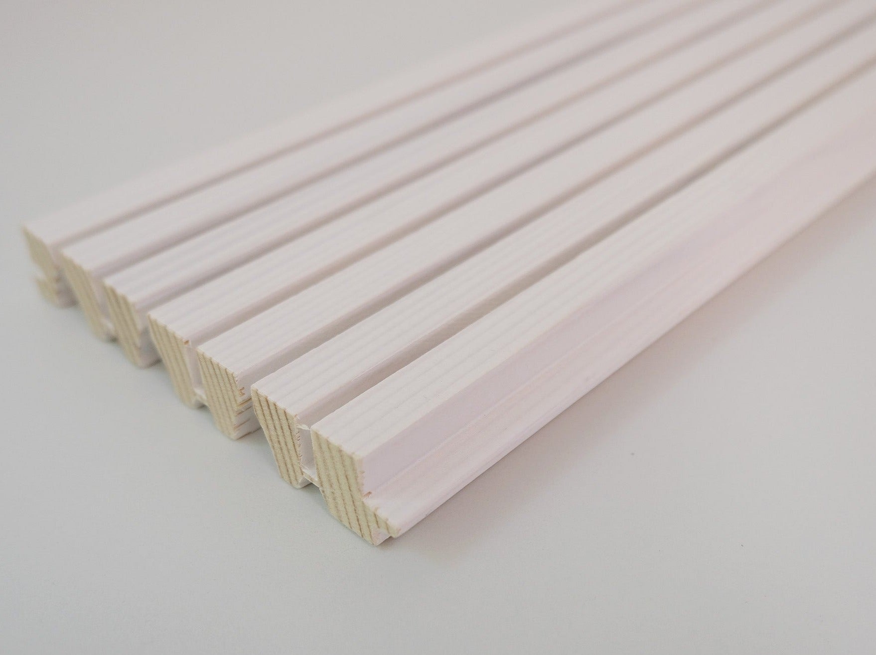 Akustiktäfer Weisstanne astrein weisstransparent lackiert