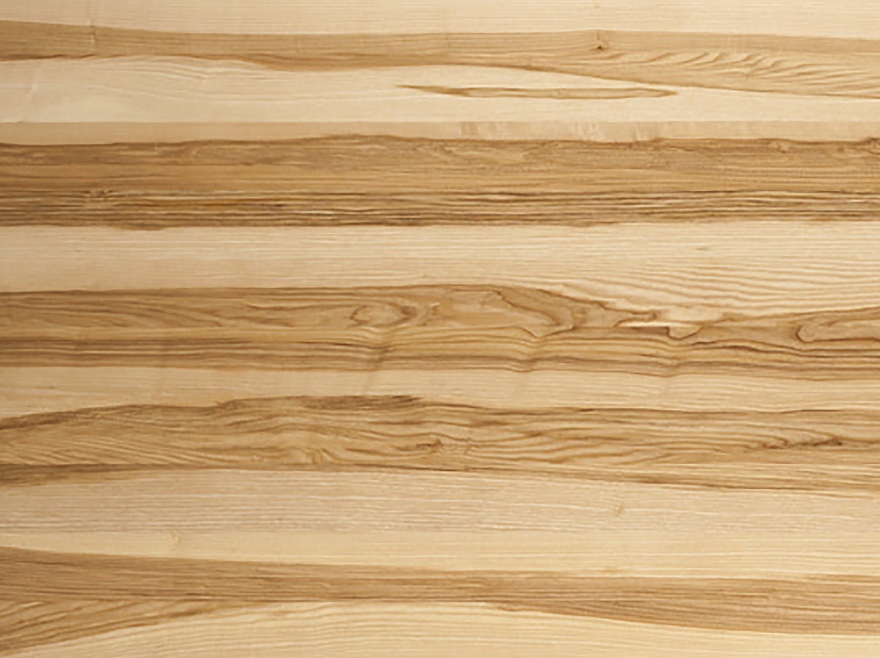 Massivholz Esche Kern rotbraun gebeizt und lackiert