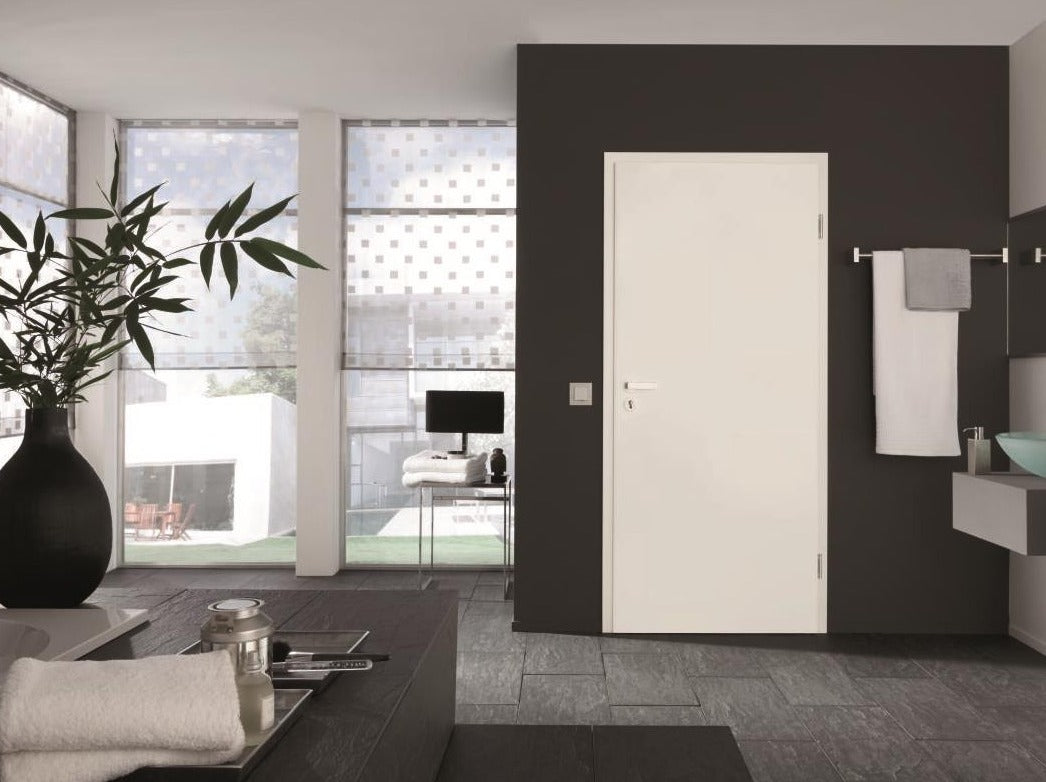 Futtertür mit HPS Oberfläche in uni weiss