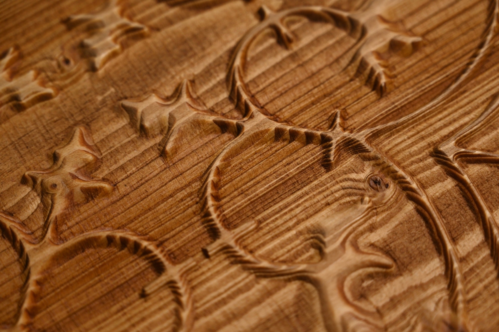 Designplatte Fichte gelaserte Relief Struktur in Ornament Optik